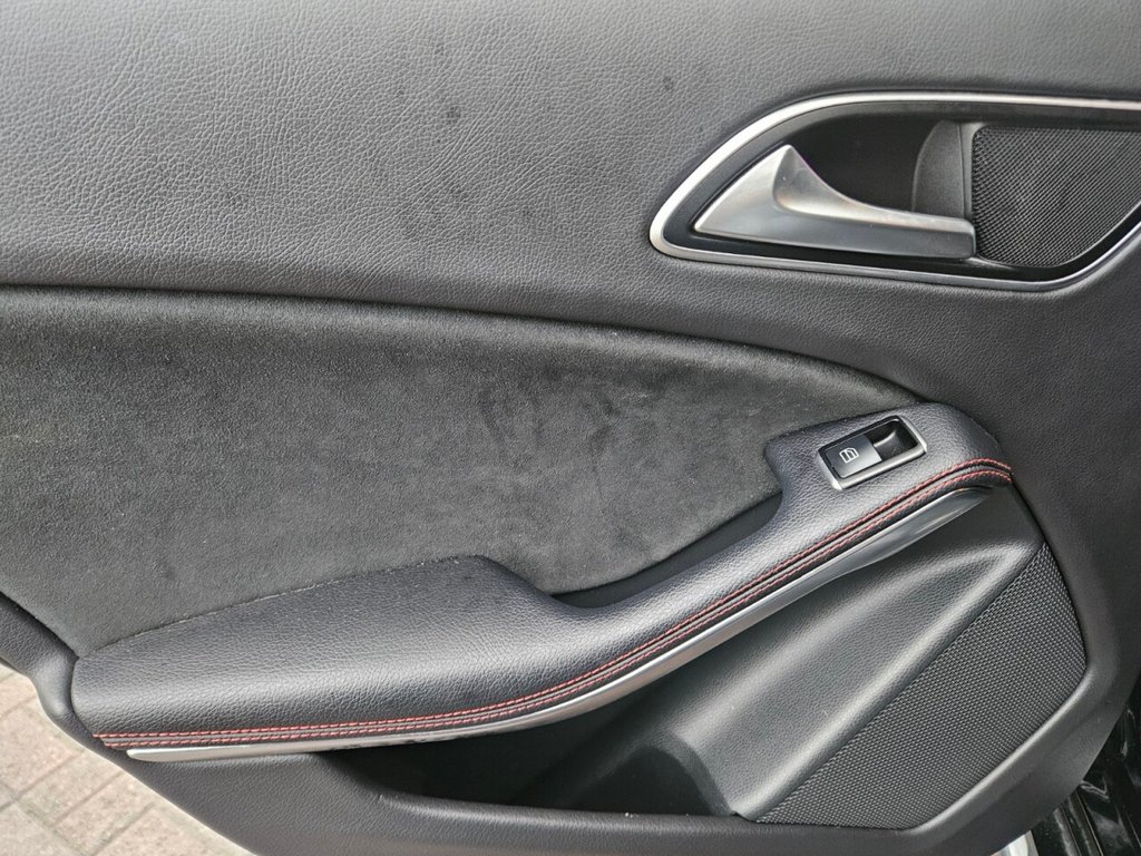 Used Mercedes-Benz A-Class 2016 for sale - 76867365: Photo 11