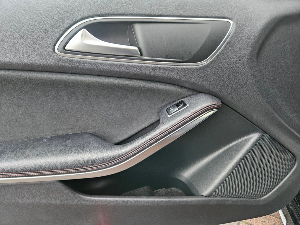 Used Mercedes-Benz A-Class 2016 for sale - 76867365: Photo 12