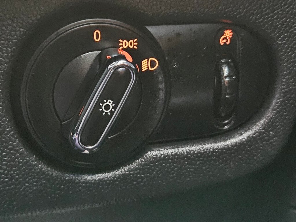 Used MINI Clubman 2017 for sale - 76867328: Photo 30