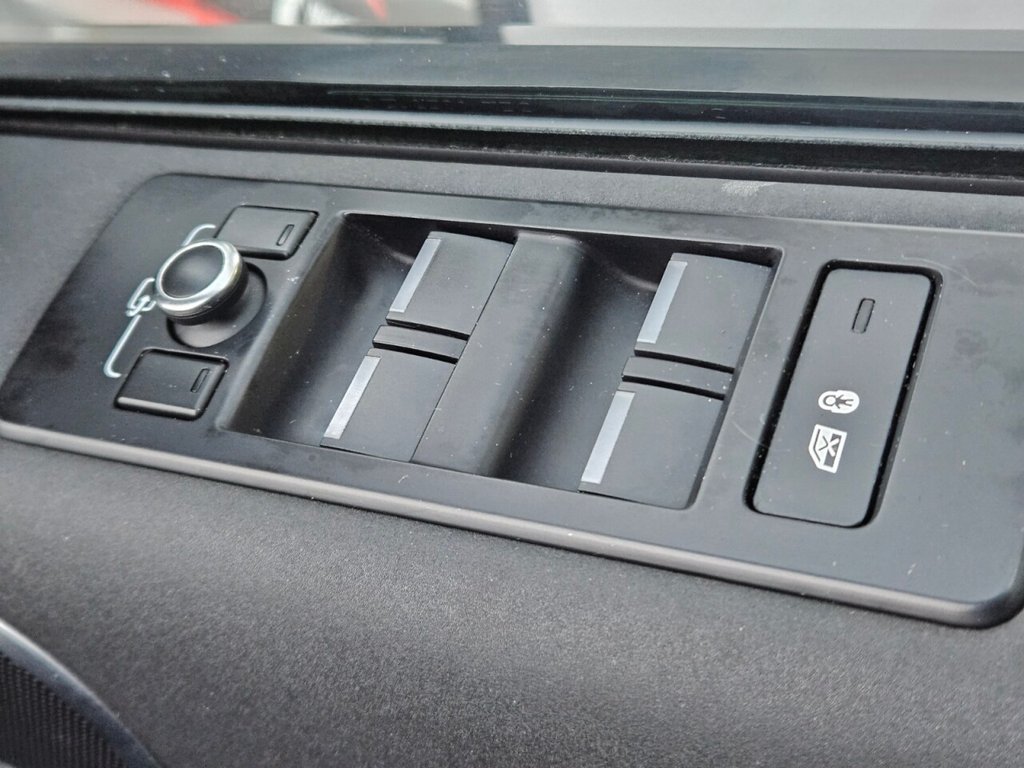 Used Land Rover Discovery 2018 for sale - 77571430: Photo 41