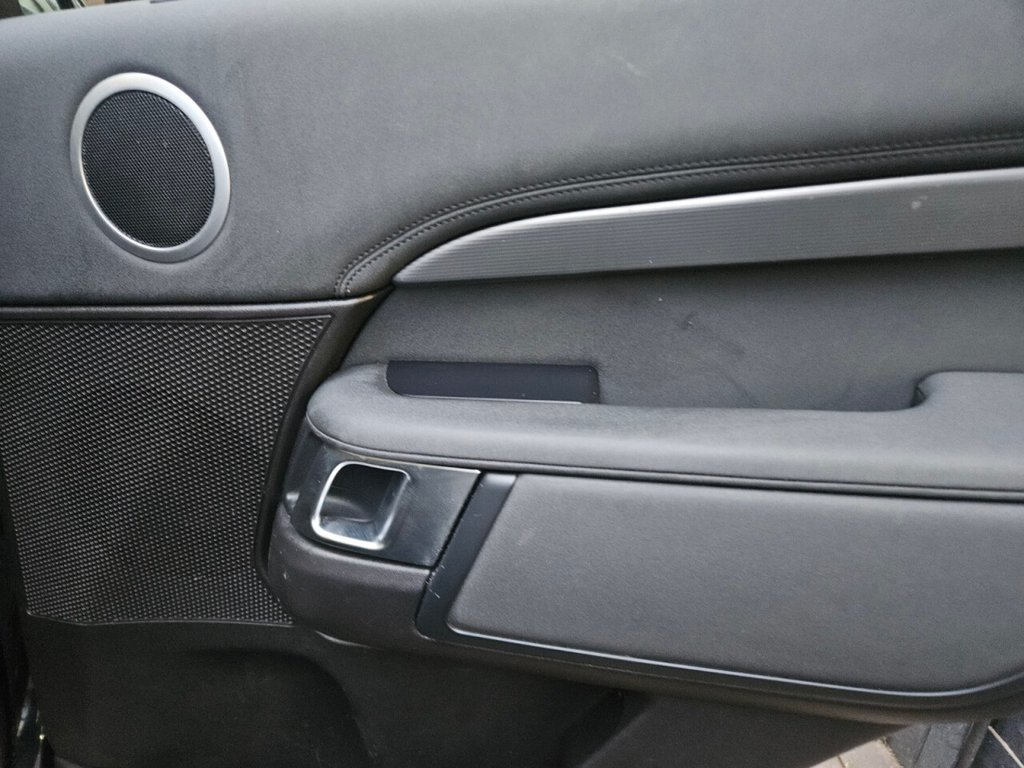 Used Land Rover Discovery 2018 for sale - 77571430: Photo 43