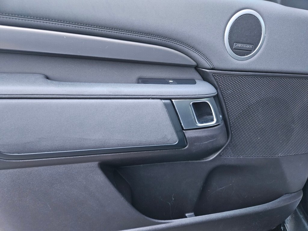 Used Land Rover Discovery 2018 for sale - 77571430: Photo 44