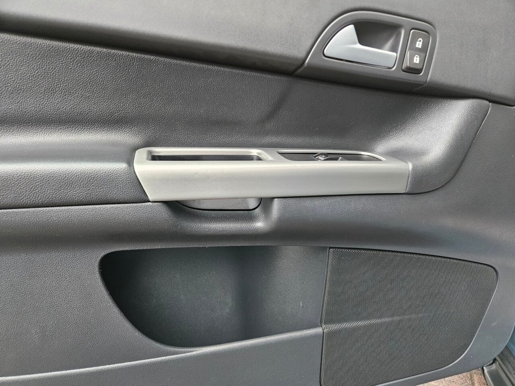 Used Volvo C30 2009 for sale - 76867428: Photo 30