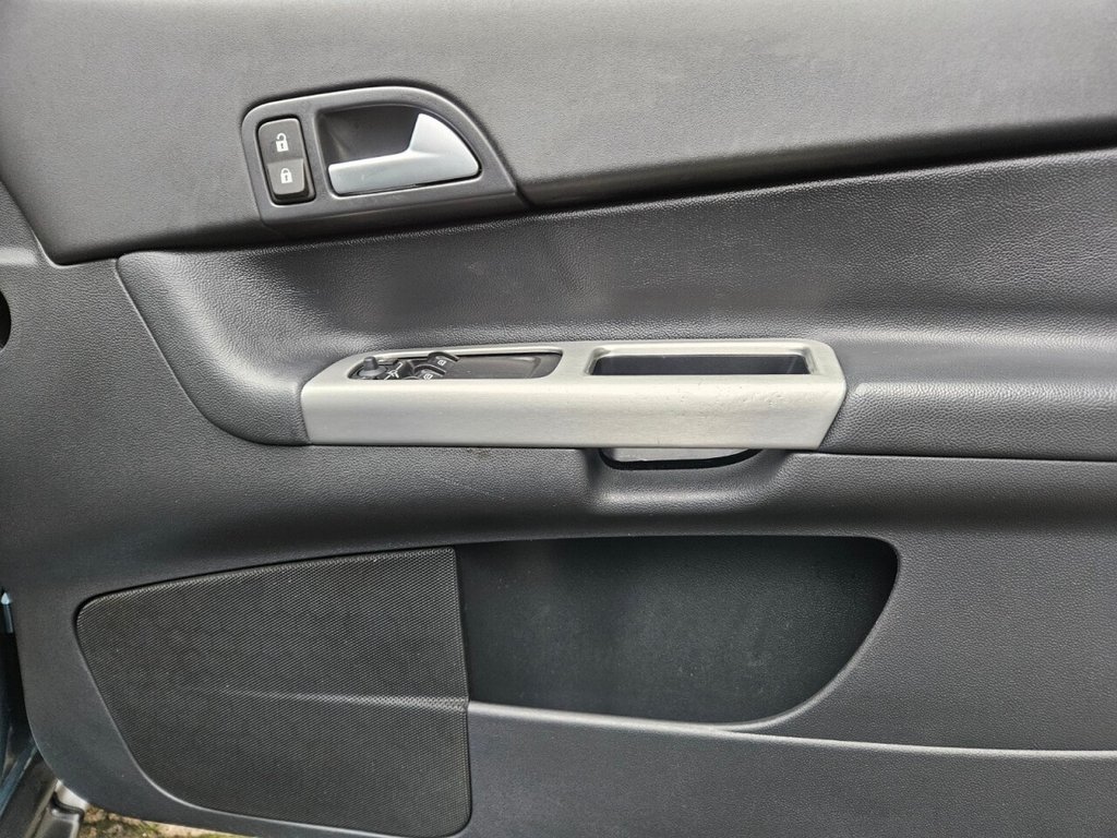 Used Volvo C30 2009 for sale - 76867428: Photo 31