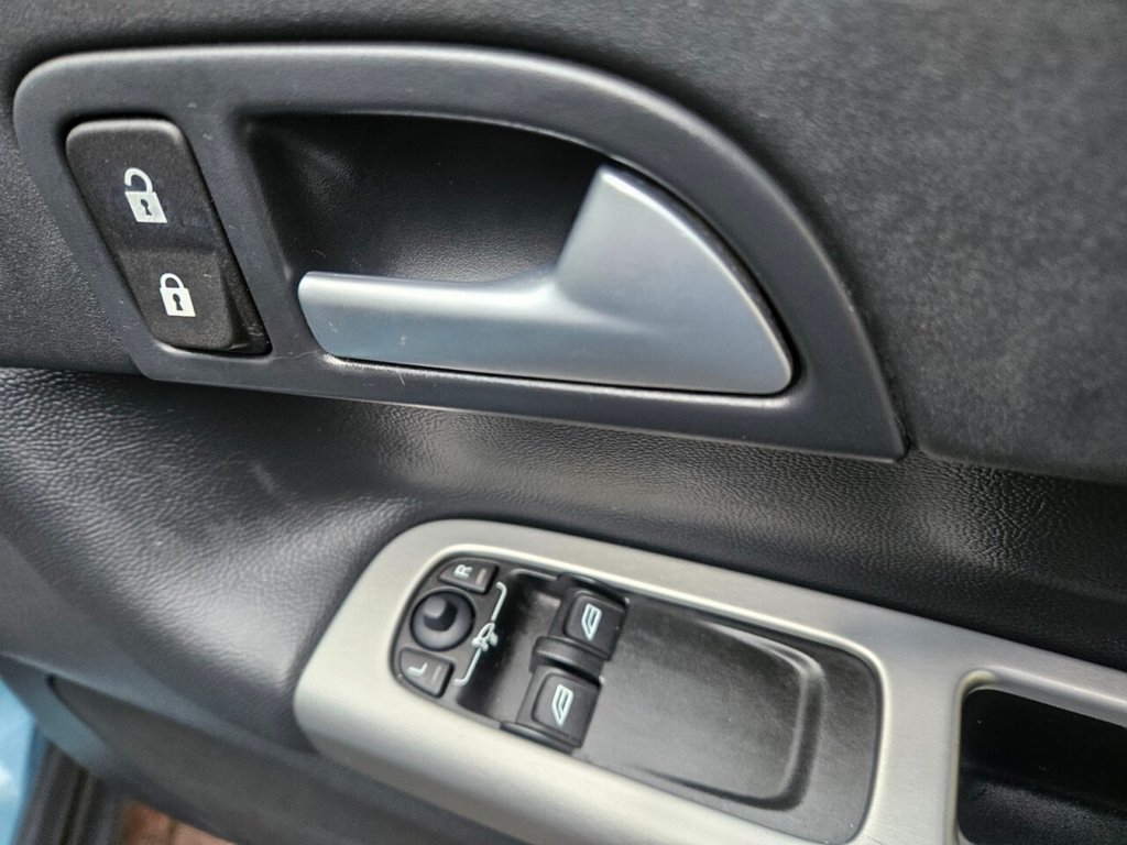 Used Volvo C30 2009 for sale - 76867428: Photo 32