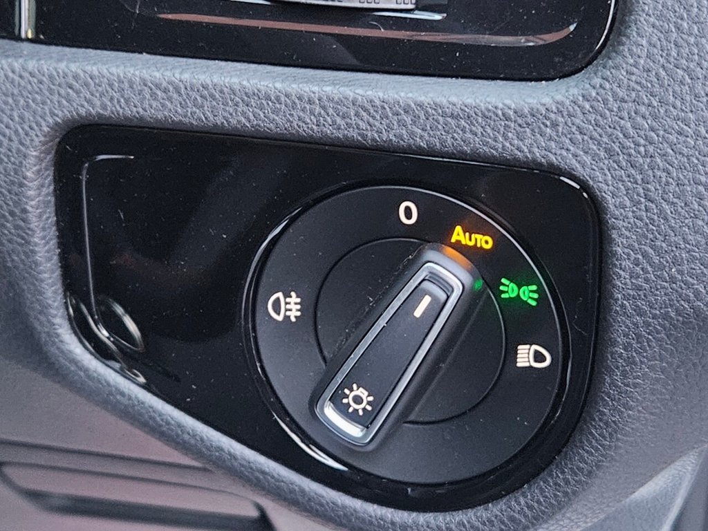 Used Volkswagen Golf 2017 for sale - 76867331: Photo 18