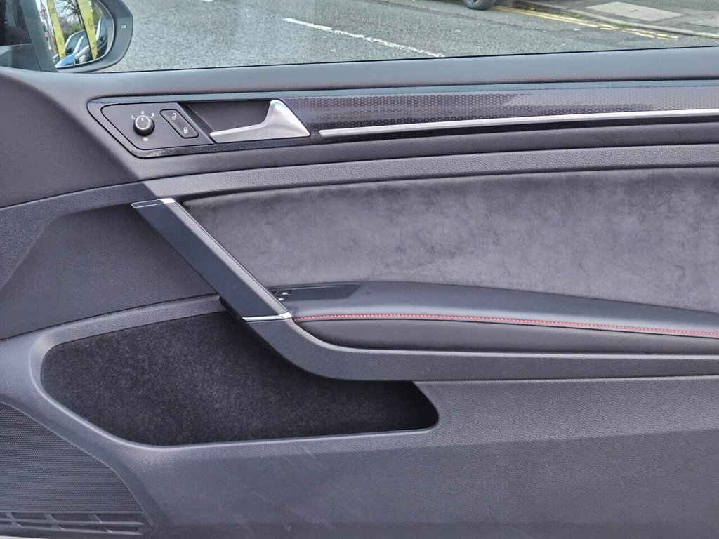 Used Volkswagen Golf 2017 for sale - 76867331: Photo 21