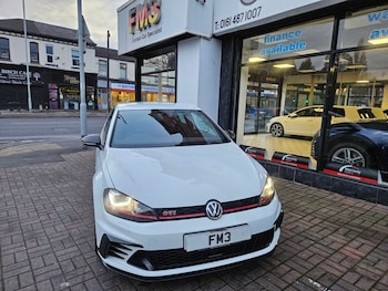 Used Volkswagen Golf 2017 for sale - 76867331: Photo