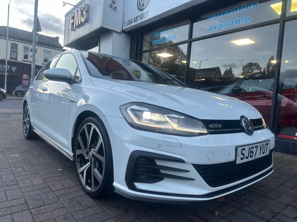 Used Volkswagen Golf 2017 for sale - 76867353: Photo 2