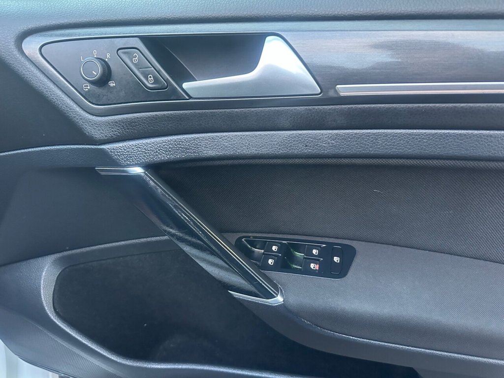 Used Volkswagen Golf 2017 for sale - 76867353: Photo 30