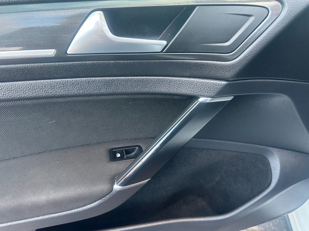 Used Volkswagen Golf 2017 for sale - 76867353: Photo 31