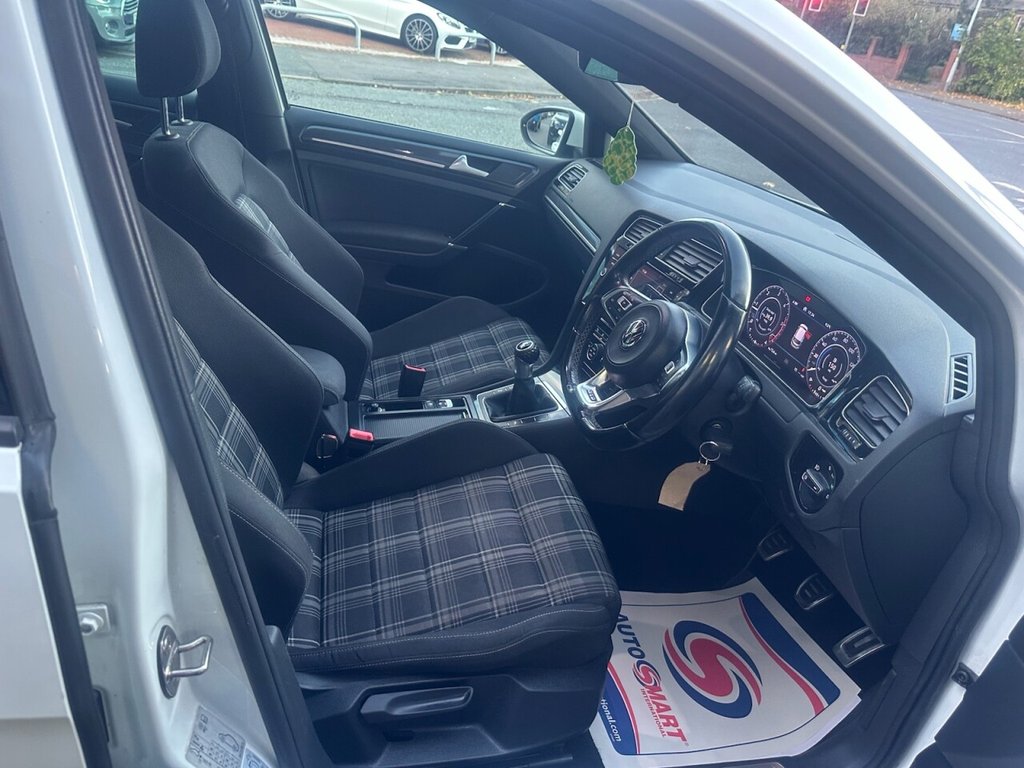 Used Volkswagen Golf 2017 for sale - 76867353: Photo 6