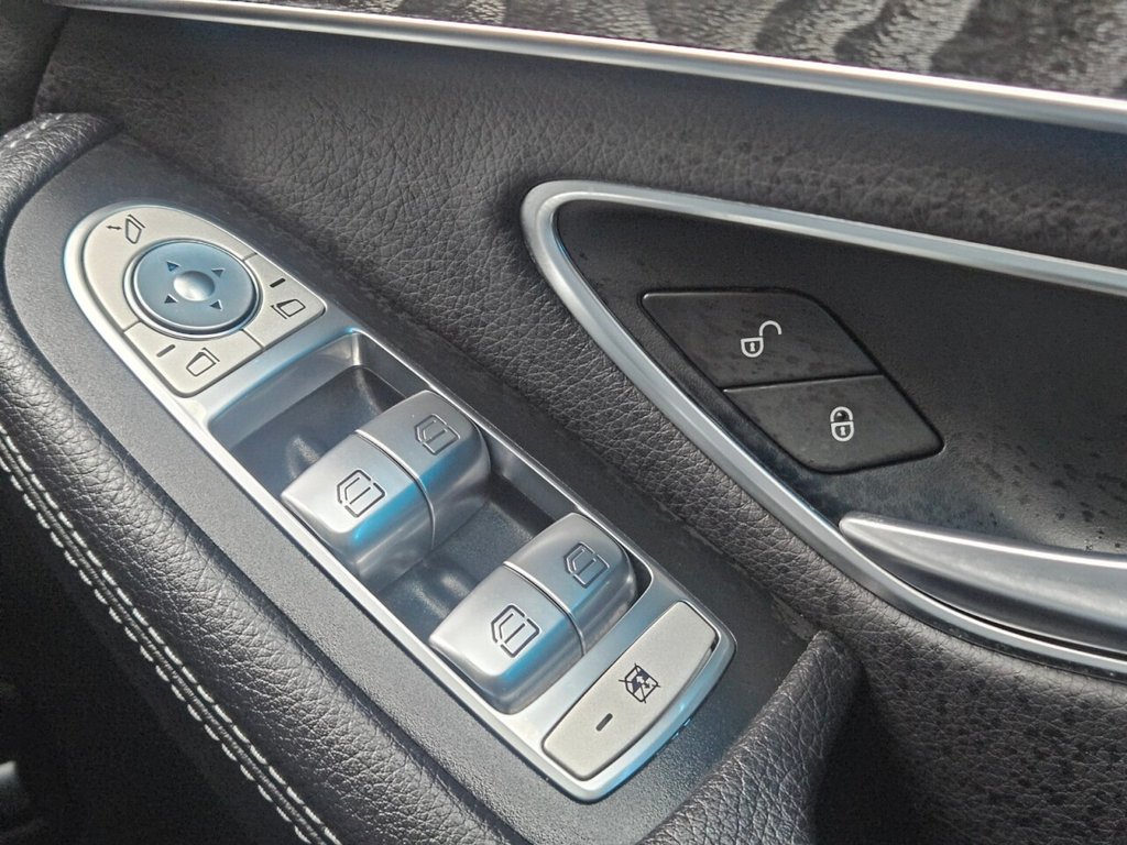 Used Mercedes-Benz GLC 2018 for sale - 76867748: Photo 30