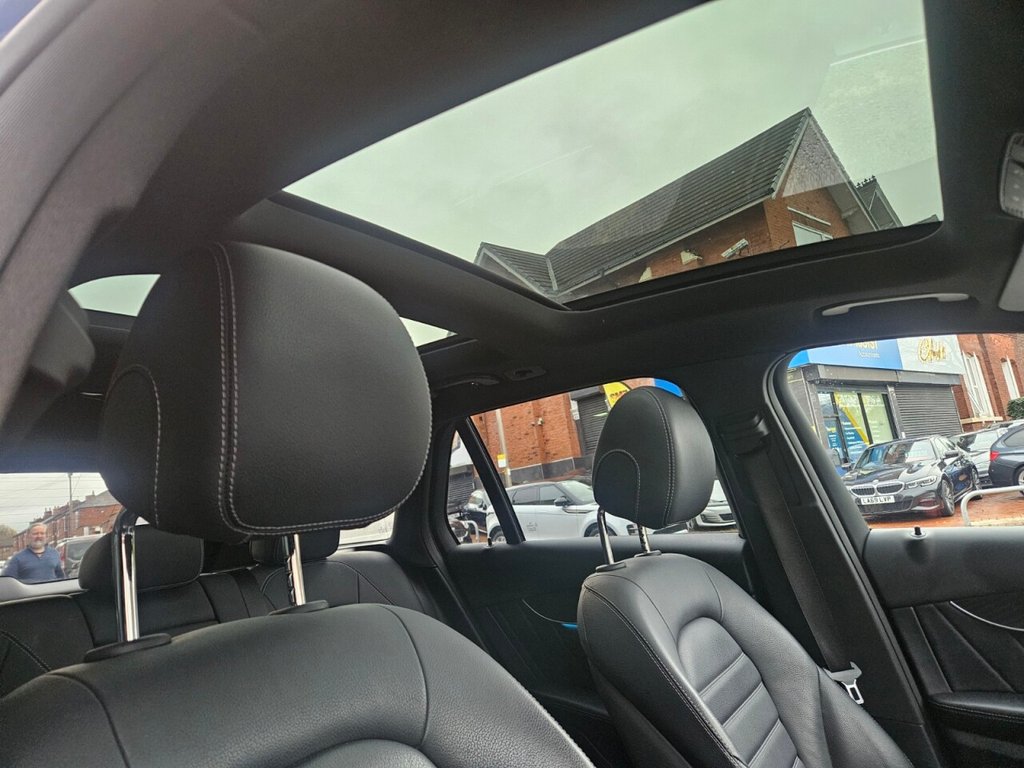 Used Mercedes-Benz GLC 2018 for sale - 76867748: Photo 9