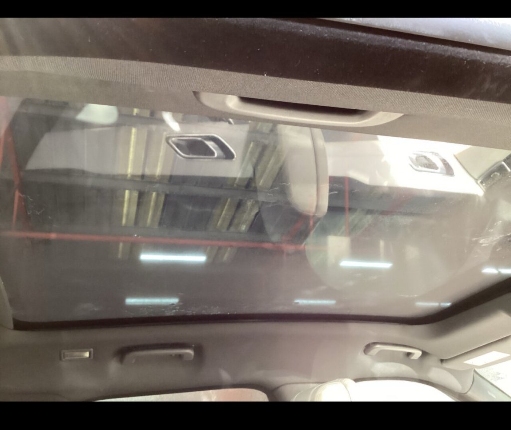 Used Land Rover Range Rover Velar 2017 for sale - 77571433: Photo 11