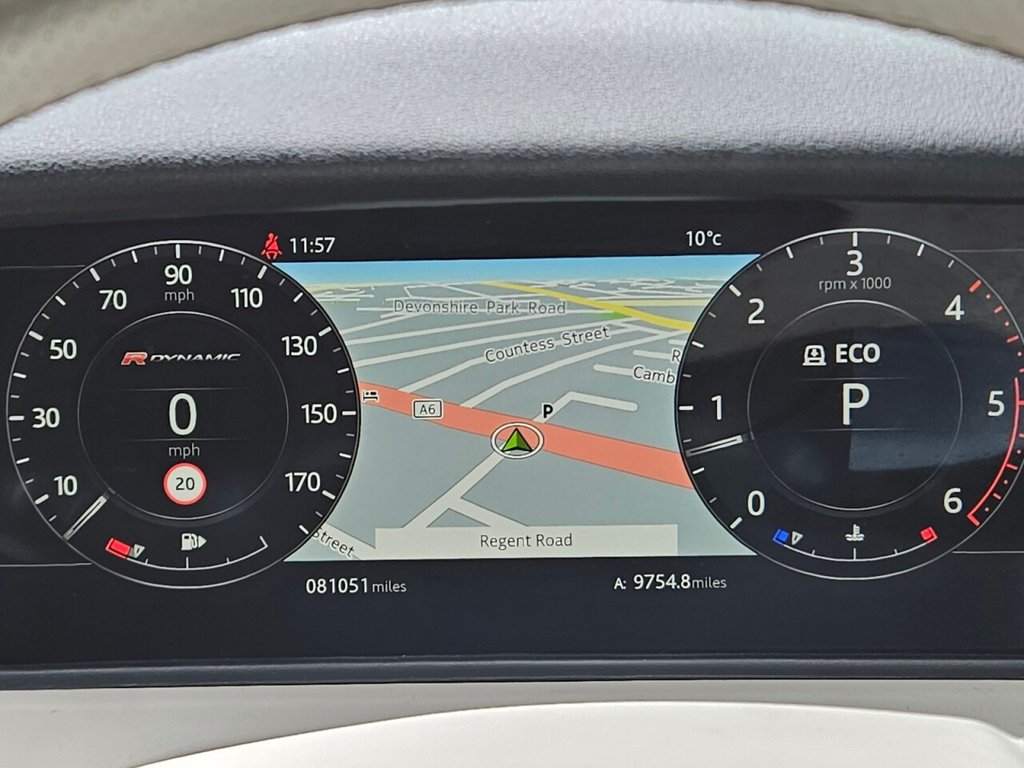 Used Land Rover Range Rover Velar 2017 for sale - 77571433: Photo 32