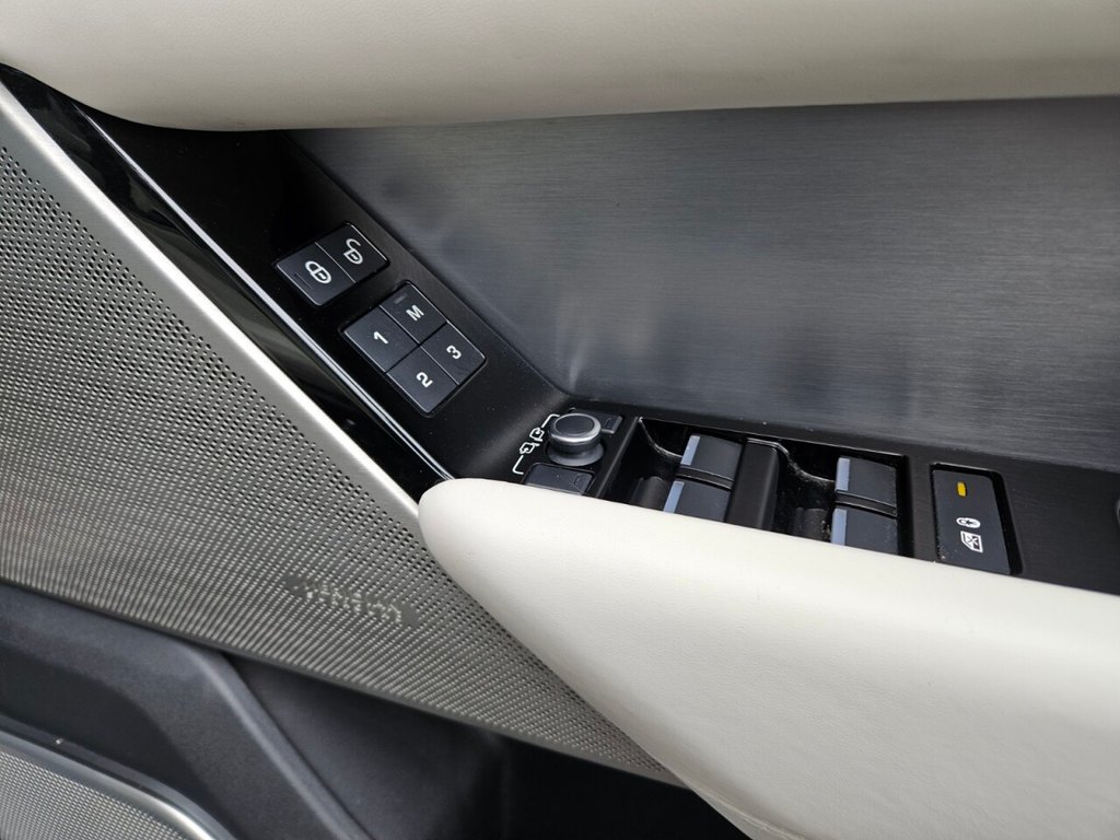 Used Land Rover Range Rover Velar 2017 for sale - 77571433: Photo 50