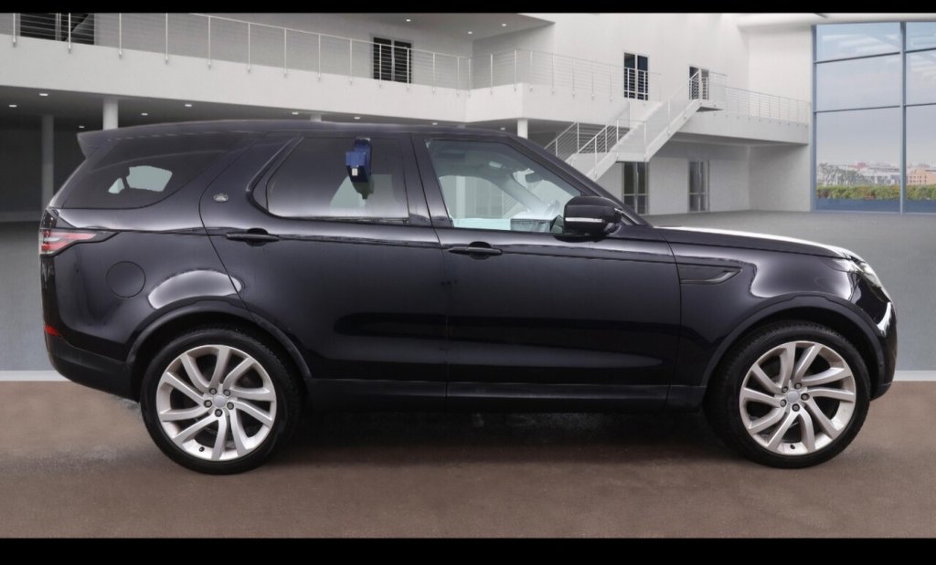 Used Land Rover Discovery 2017 for sale - 77891006: Photo 3