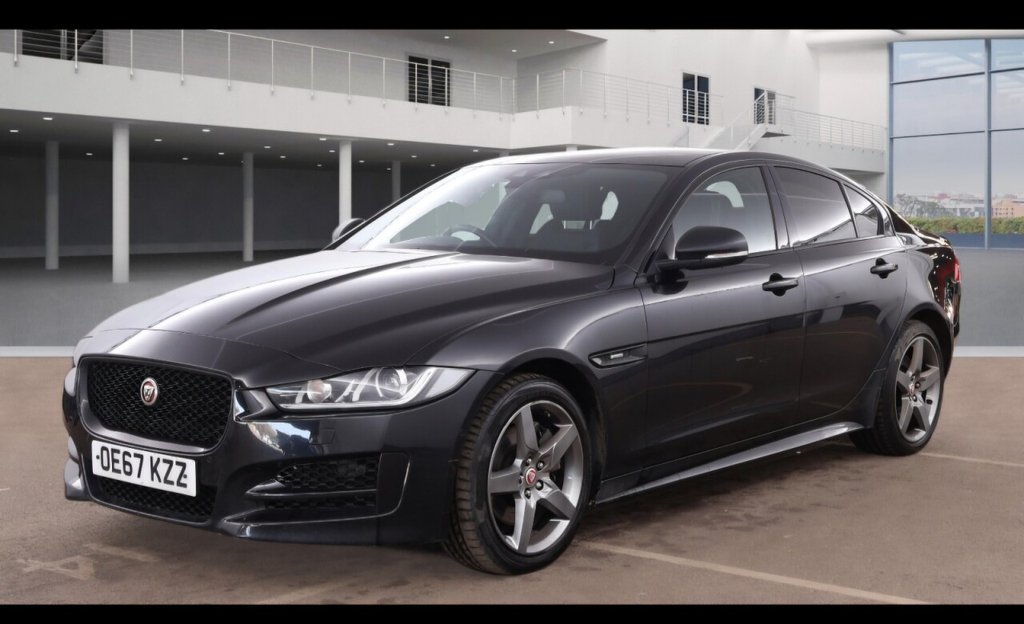 Used Jaguar XE 2017 for sale - 78016773: Photo 2