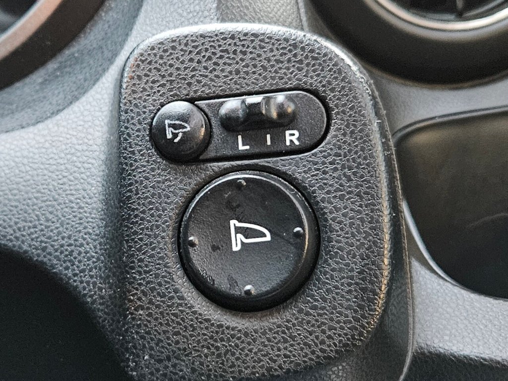 Used Honda Jazz 2013 for sale - 76867613: Photo 26