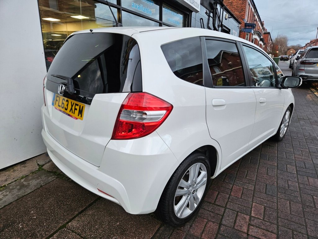 Used Honda Jazz 2013 for sale - 76867613: Photo 29