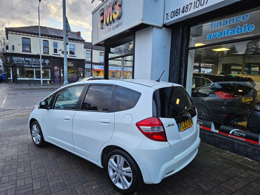 Used Honda Jazz 2013 for sale - 76867613: Photo 30