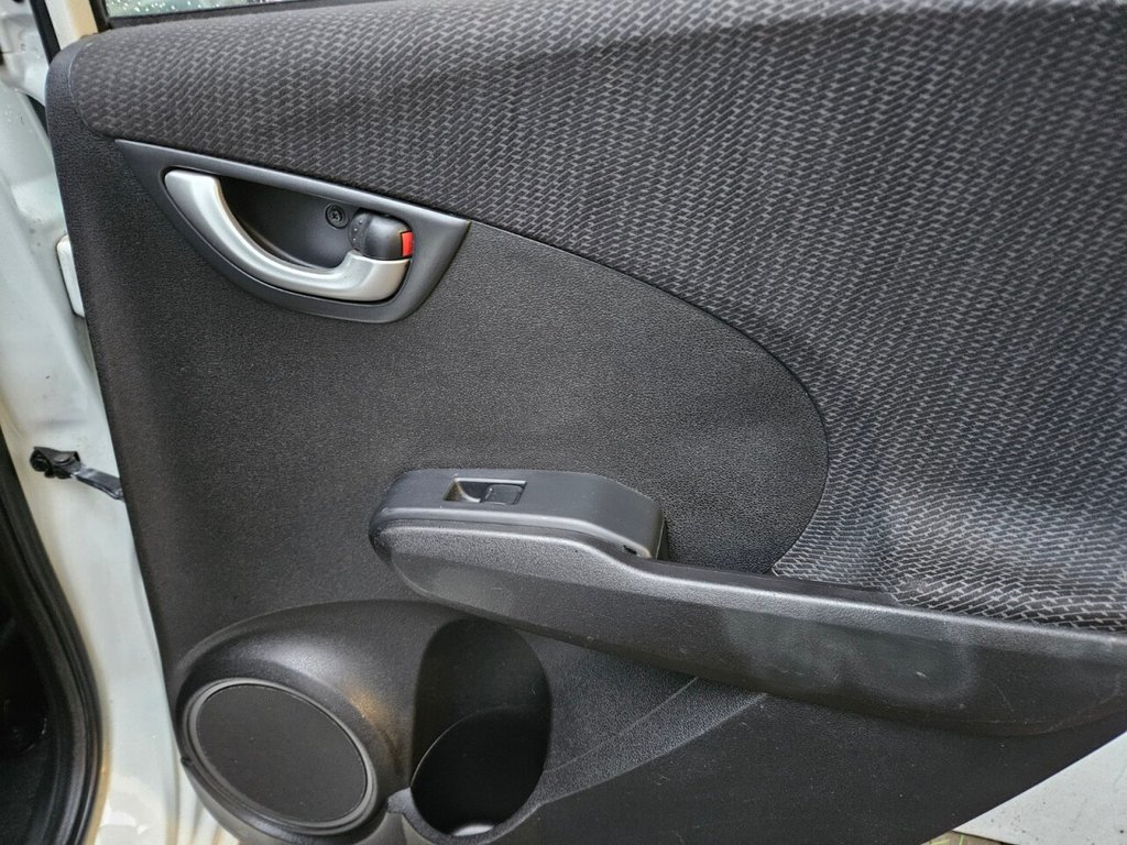 Used Honda Jazz 2013 for sale - 76867613: Photo 35