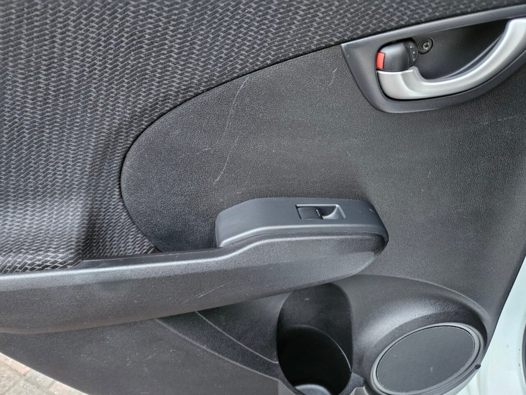 Used Honda Jazz 2013 for sale - 76867613: Photo 36