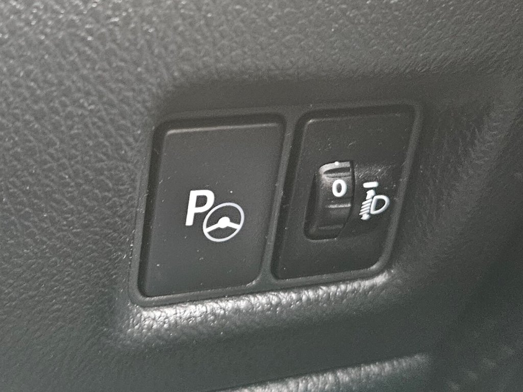 Used Toyota C-HR 2018 for sale - 77571392: Photo 39