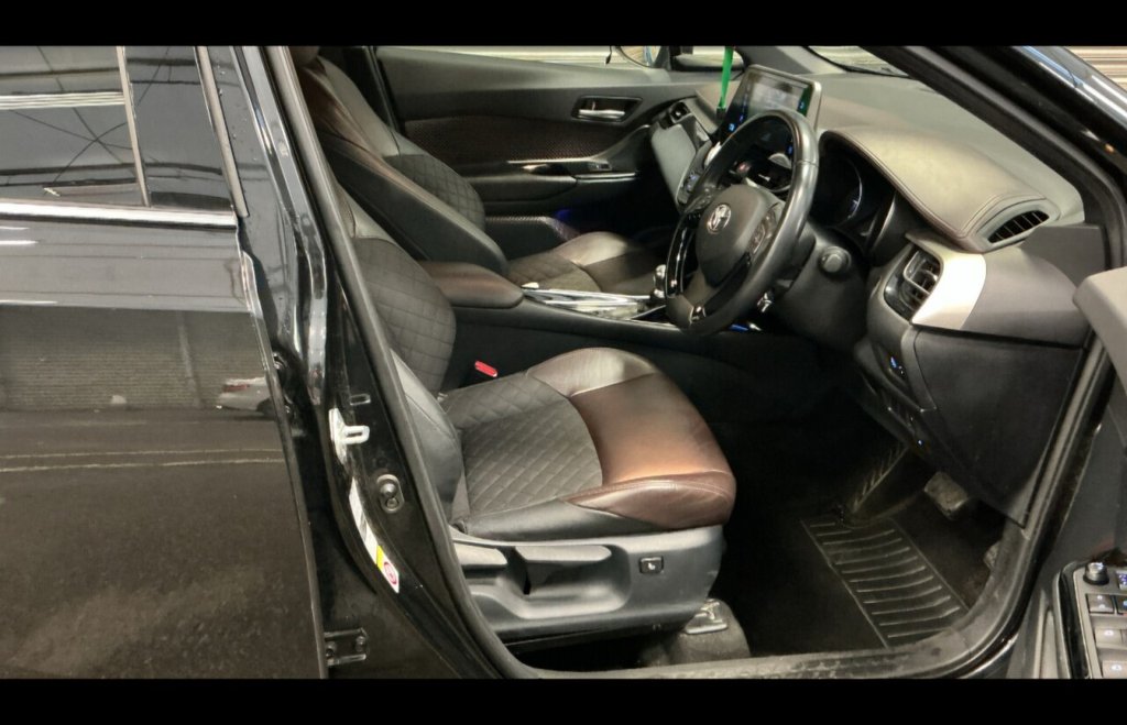 Used Toyota C-HR 2018 for sale - 77571392: Photo 8