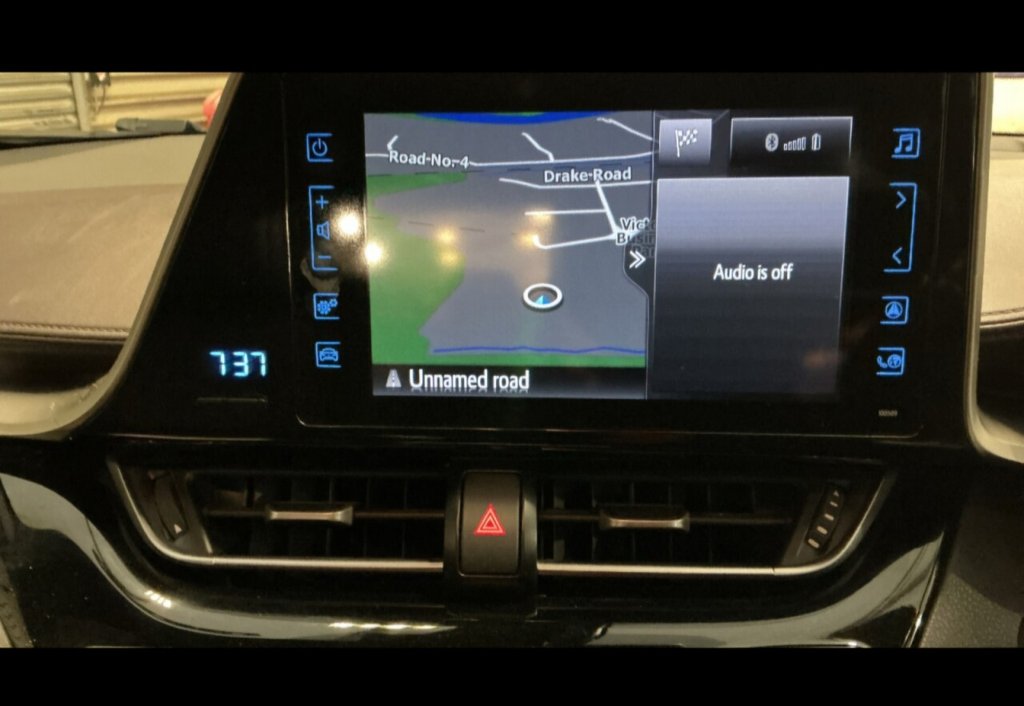 Used Toyota C-HR 2018 for sale - 77571392: Photo 9