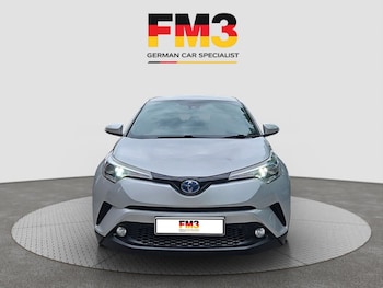 Used Toyota C-HR 2018 for sale - 79517994: Photo