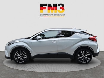 Used Toyota C-HR 2018 for sale - 79517994: Photo