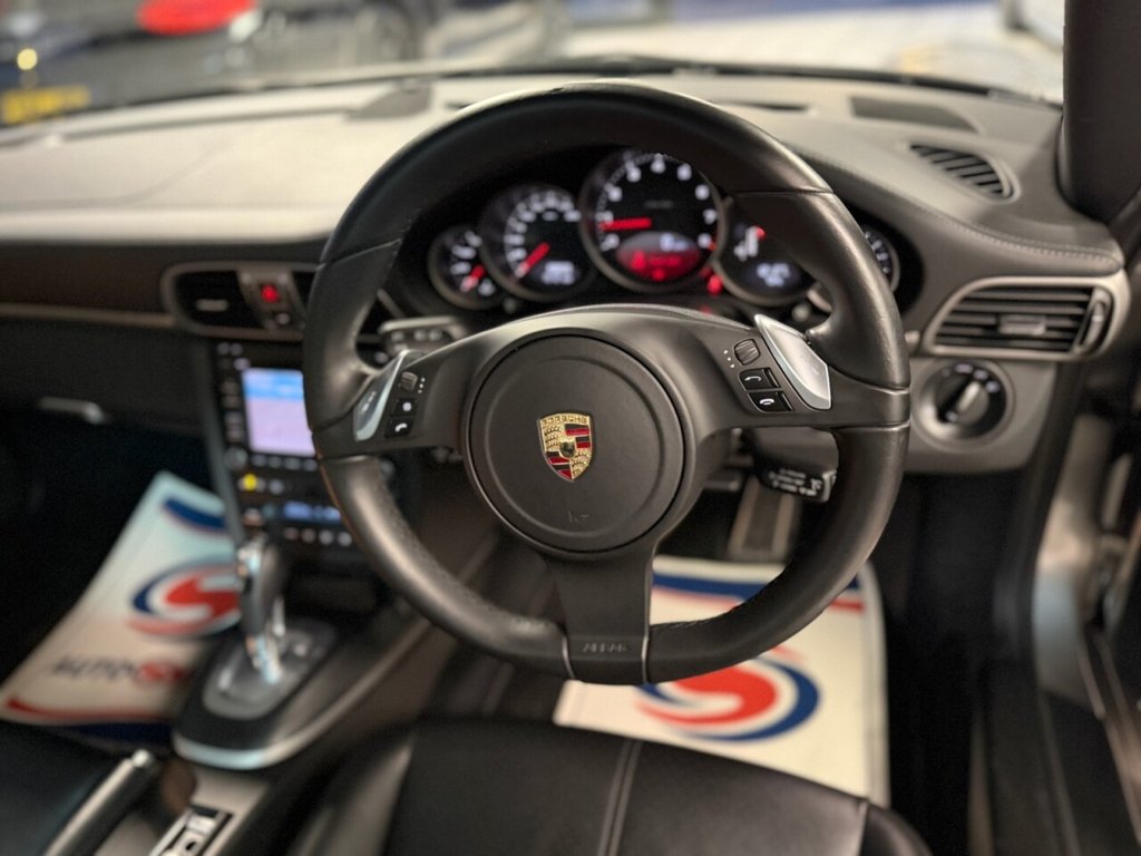 Used Porsche 911 2011 for sale - 77632090: Photo 18