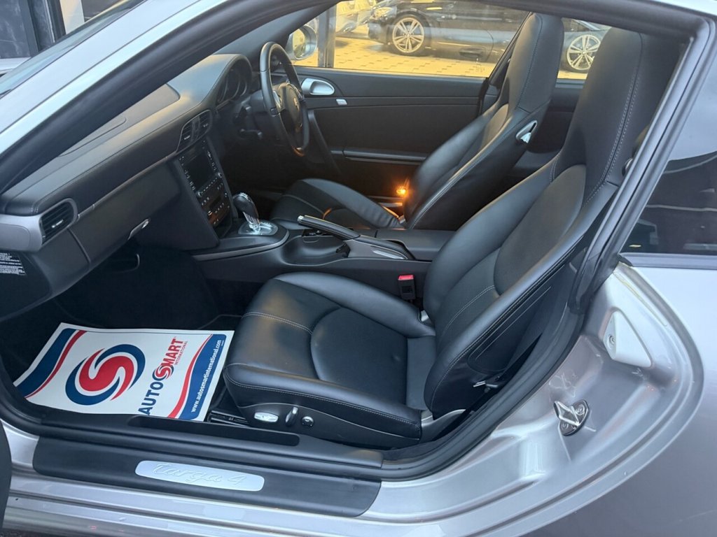 Used Porsche 911 2011 for sale - 77632090: Photo 28