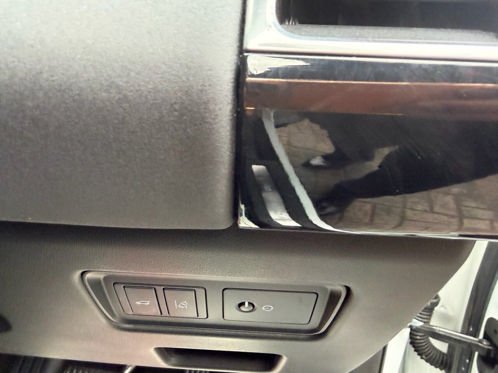 Used Land Rover Discovery 2018 for sale - 78016817: Photo 40