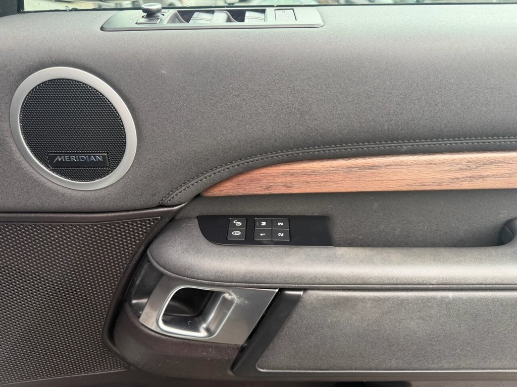 Used Land Rover Discovery 2018 for sale - 78016817: Photo 42