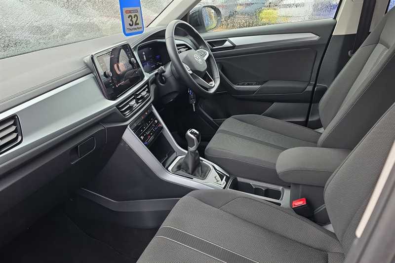 Used Volkswagen T-Roc 2023 for sale - 77726259: Photo 13