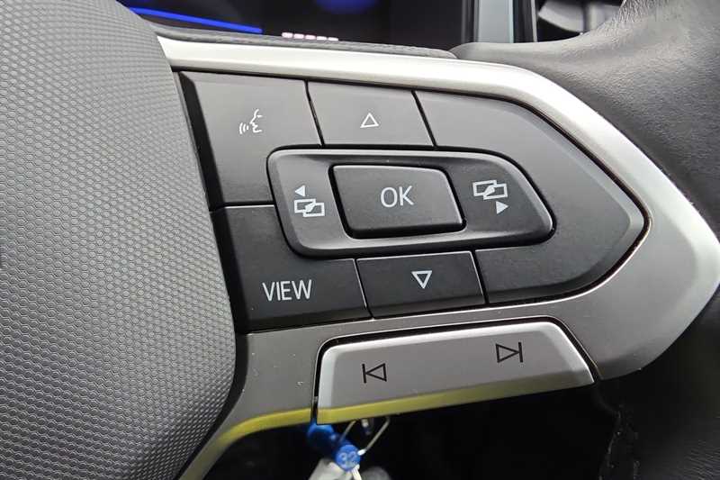 Used Volkswagen T-Roc 2023 for sale - 77726259: Photo 22