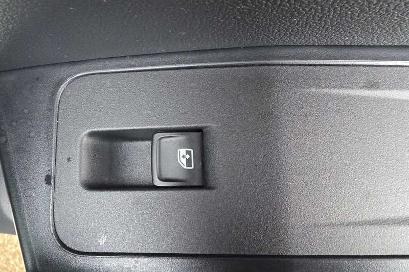 Used Volkswagen T-Roc 2023 for sale - 77726259: Photo 29