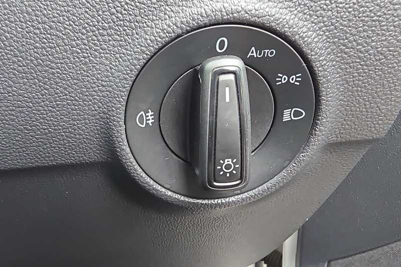 Used Volkswagen T-Roc 2023 for sale - 77726259: Photo 30