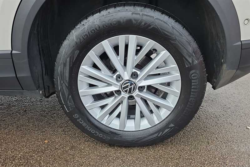 Used Volkswagen T-Roc 2023 for sale - 77726259: Photo 9