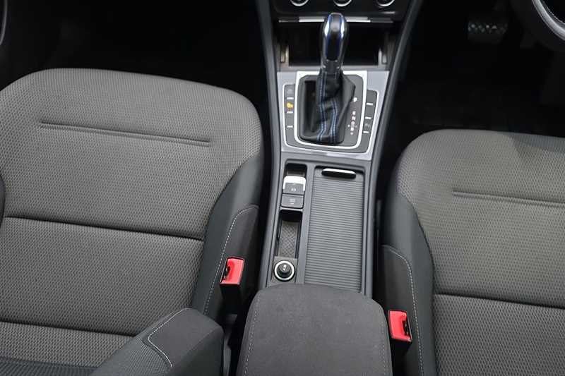 Used Volkswagen Golf 2019 for sale - 77471527: Photo 14