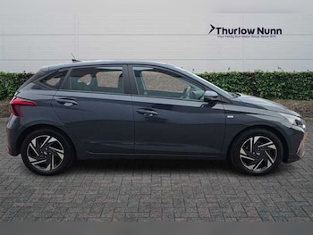 Used Hyundai i20 2023 for sale - 78103330: Photo