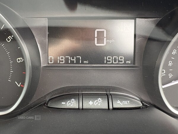 Used Peugeot 208 2018 for sale - 76315304: Photo 27