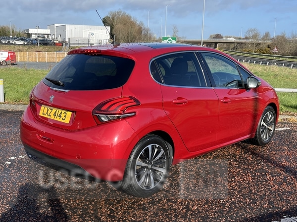 Used Peugeot 208 2018 for sale - 77854883: Photo 5