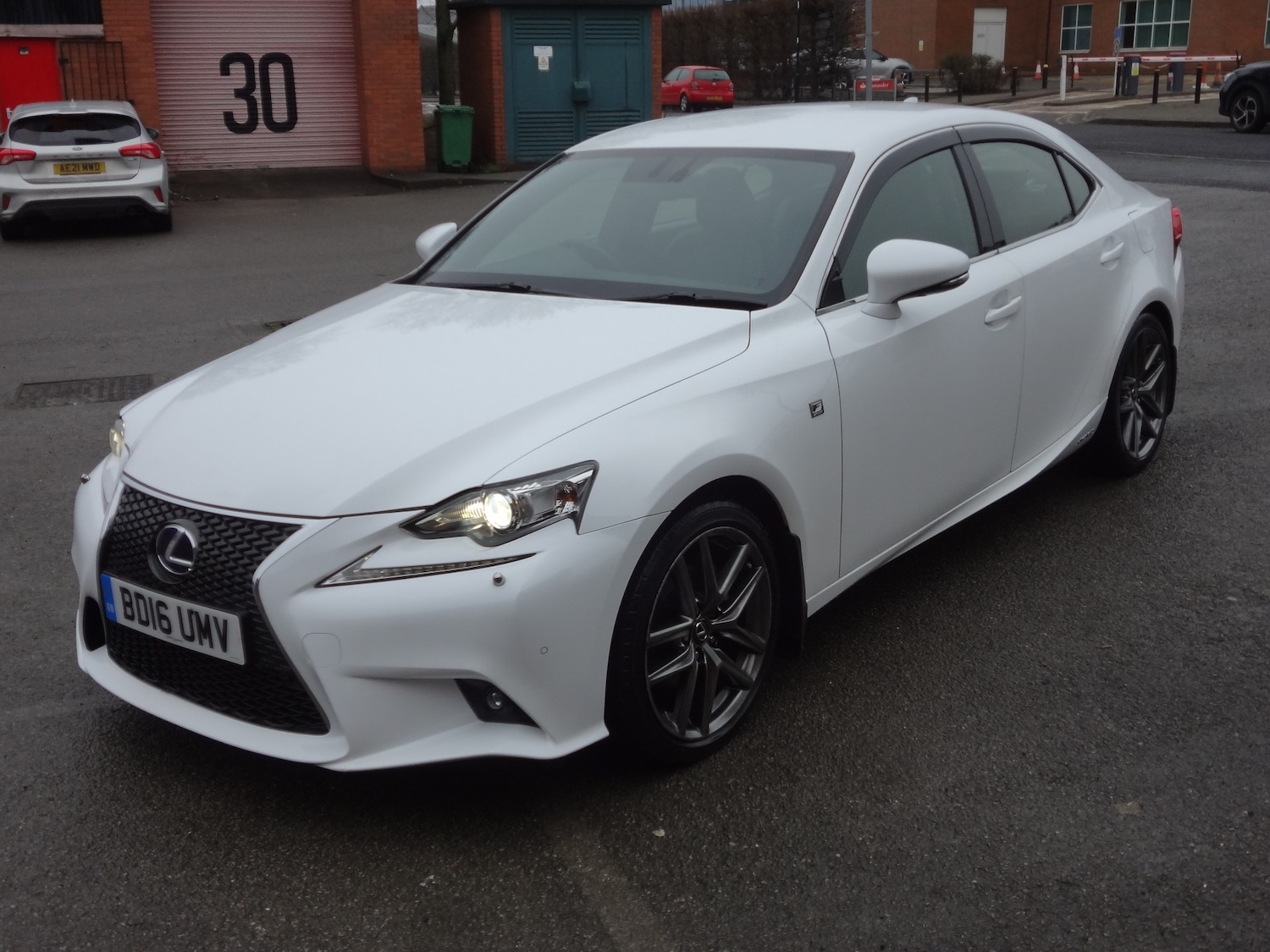 Used Lexus IS 2016 for sale - 77475757: Photo 5
