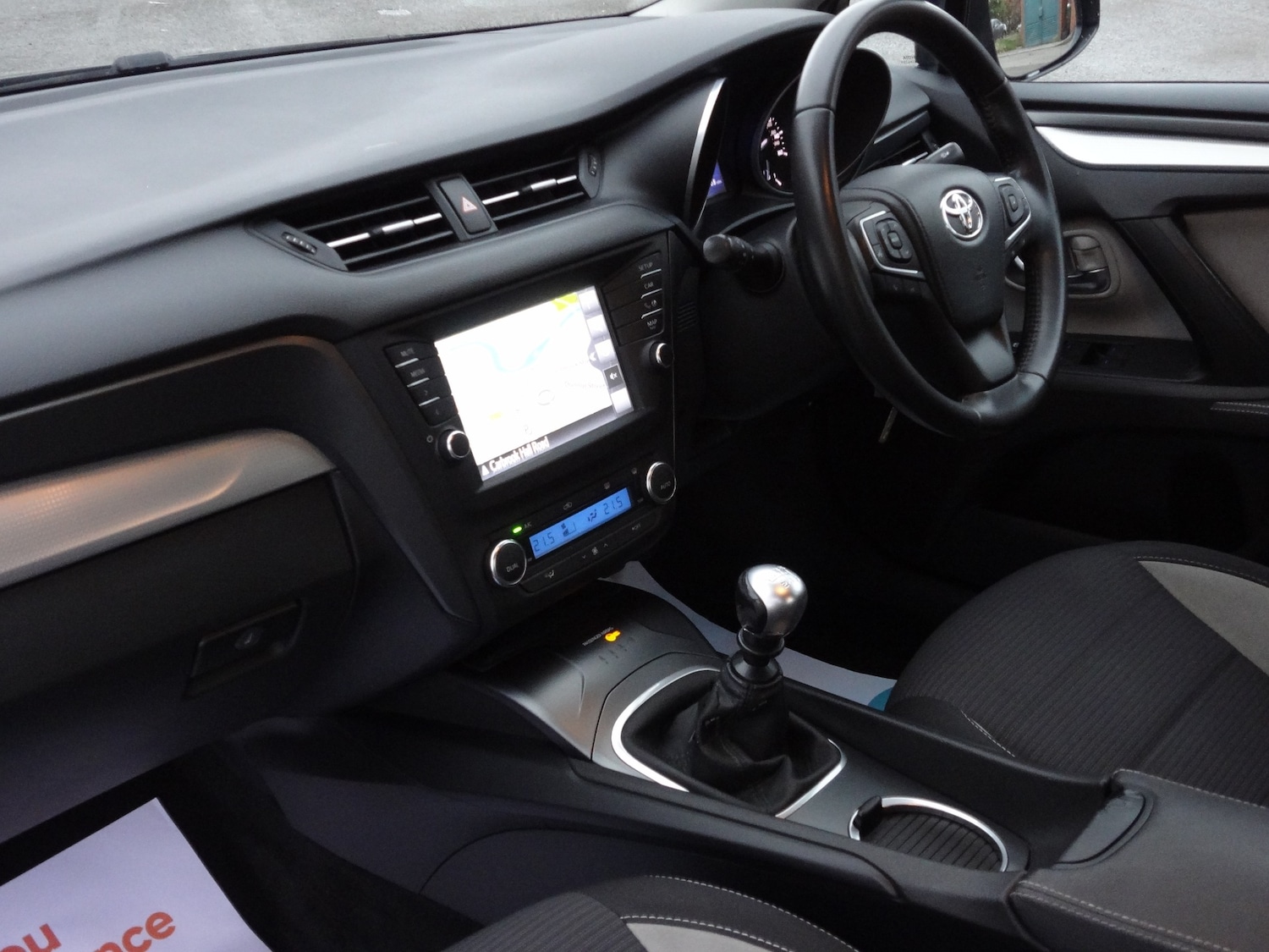 Used Toyota Avensis 2017 for sale - 76469549: Photo 3