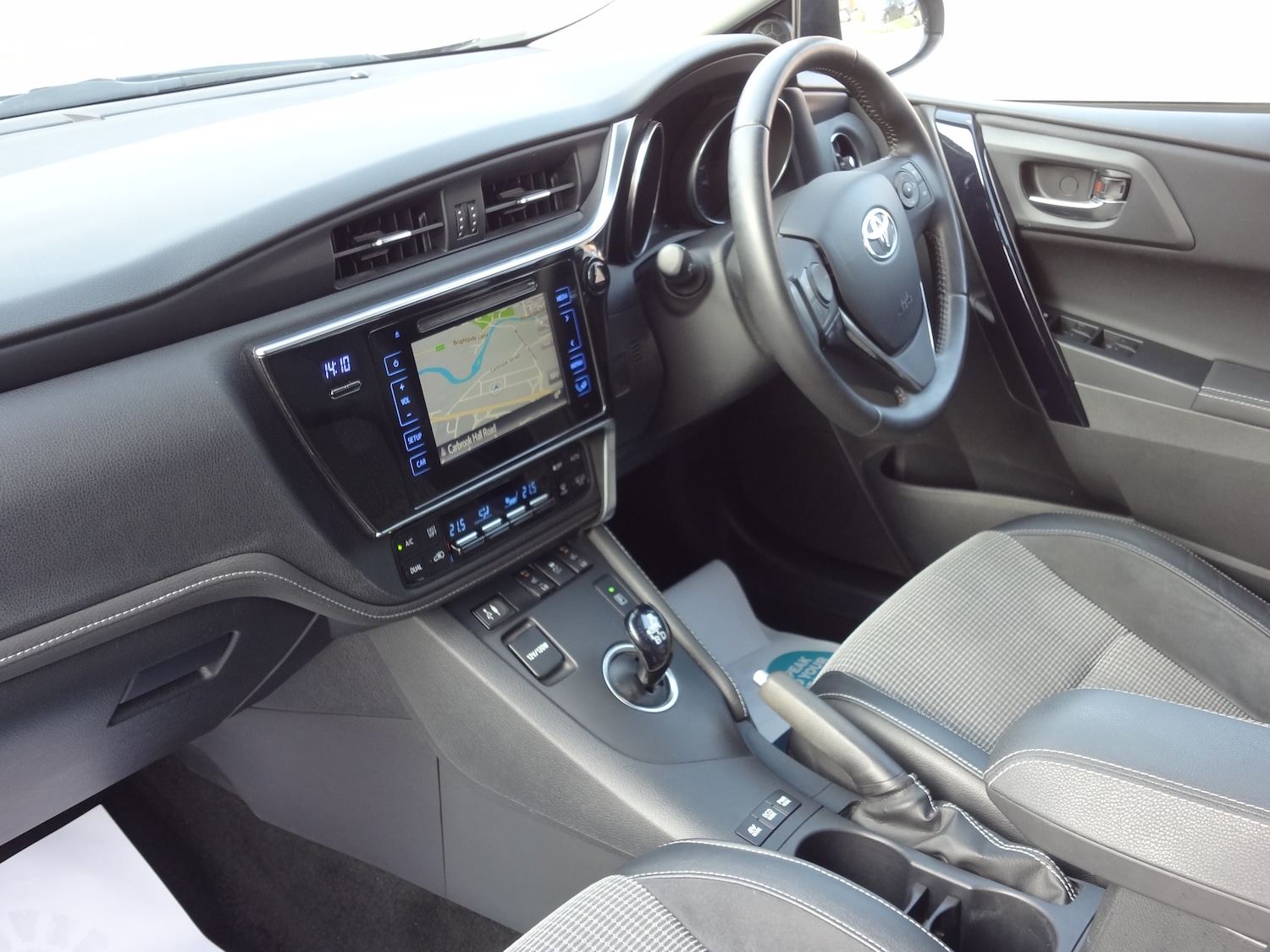 Used Toyota Auris 2016 for sale - 77836702: Photo 3