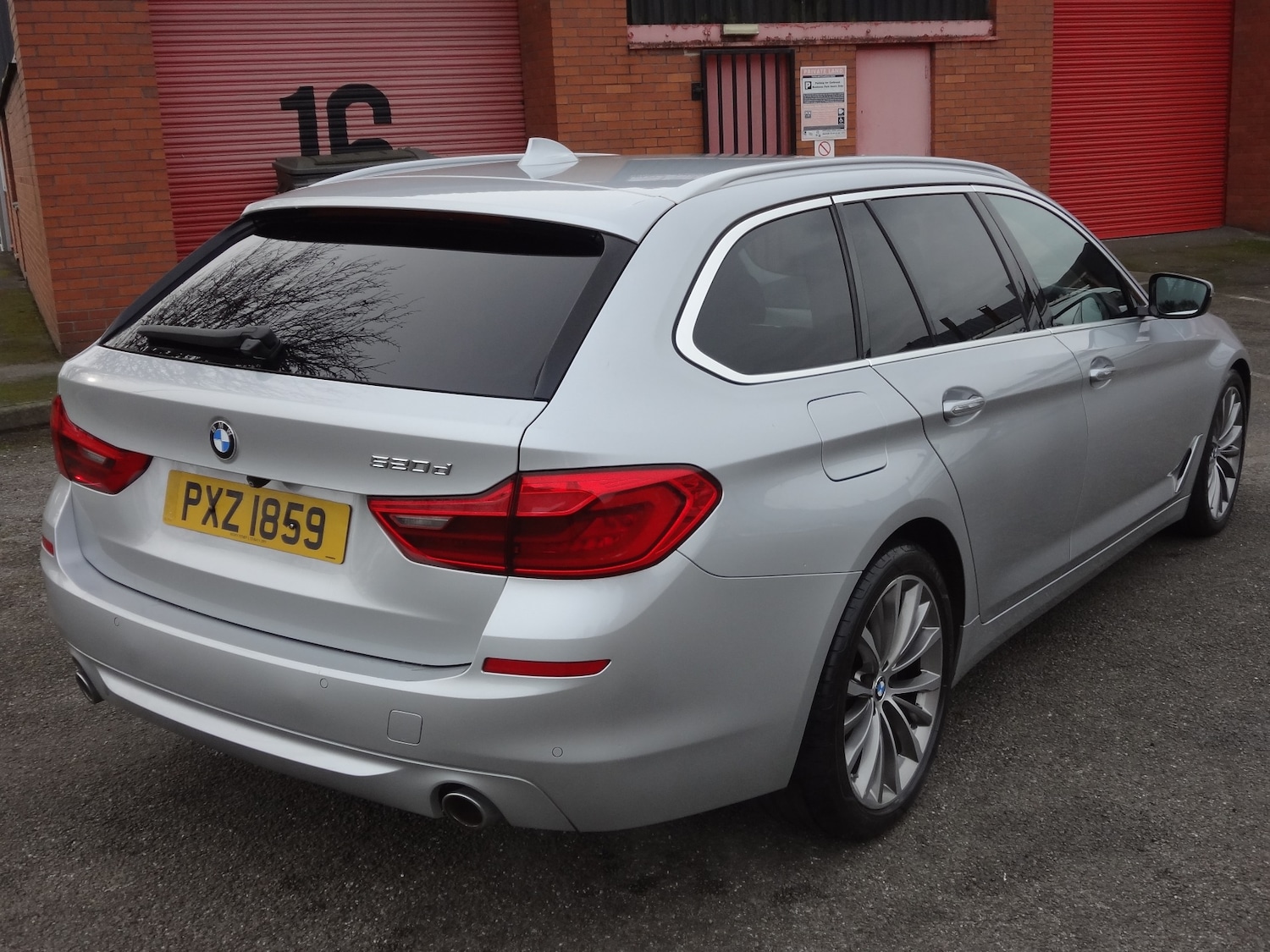 Used BMW 5 Series 2017 for sale - 77148161: Photo 8